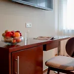 Uno Smart Koeln 3* Хюрт