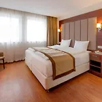 Hotel Uno Smart Koeln 3*