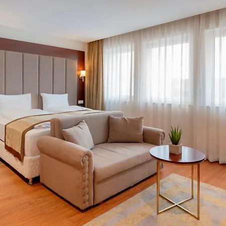 Uno Smart Koeln Szálloda 3*
