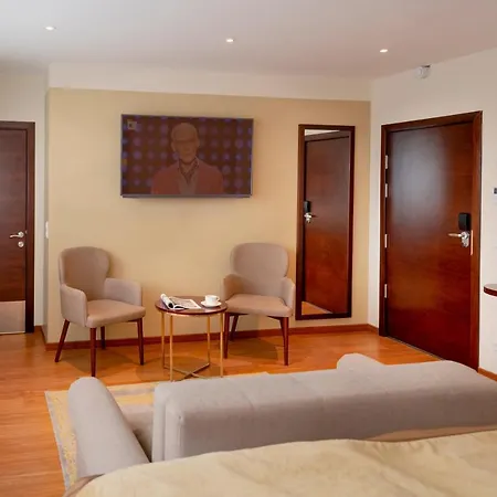 Uno Smart Koeln Hotel 3*