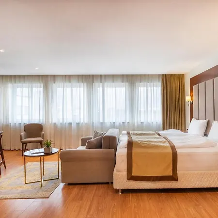 Hotell Uno Smart Koeln