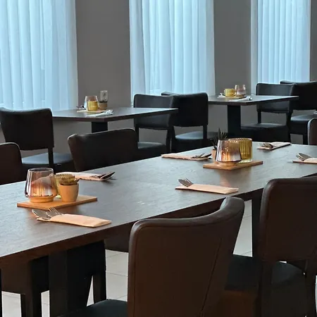 Hotel Uno Smart Koeln Hürth