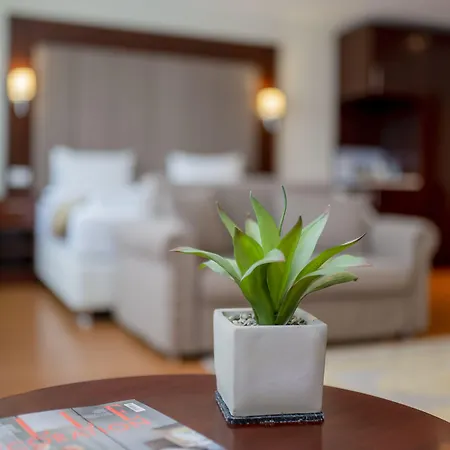 Hotel Uno Smart Koeln 3*