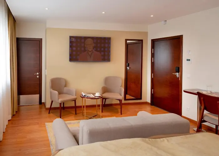 Uno Smart Köln Hotel 3*