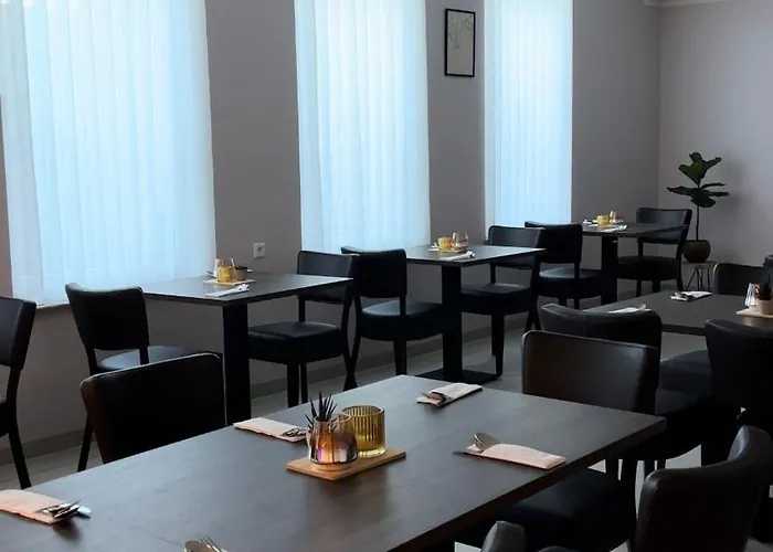 Uno Smart Koeln Hotel 3*