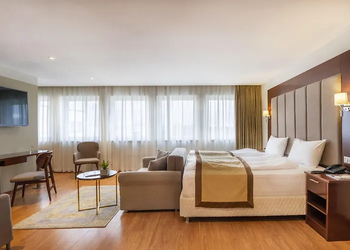 Hotel Uno Smart Koeln 3*